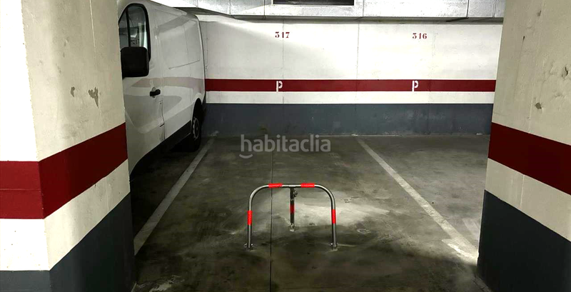 Foto f87938b3-d99c-4e6e-bd1e-0a4080fbfb2b. Posto auto in Vall d´Hebron Barcelona