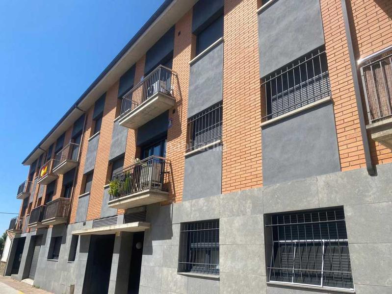 Foto 61f59240-4800-4769-a5f6-4c93eddafbbd. Aparcament cotxe a Roda de Ter