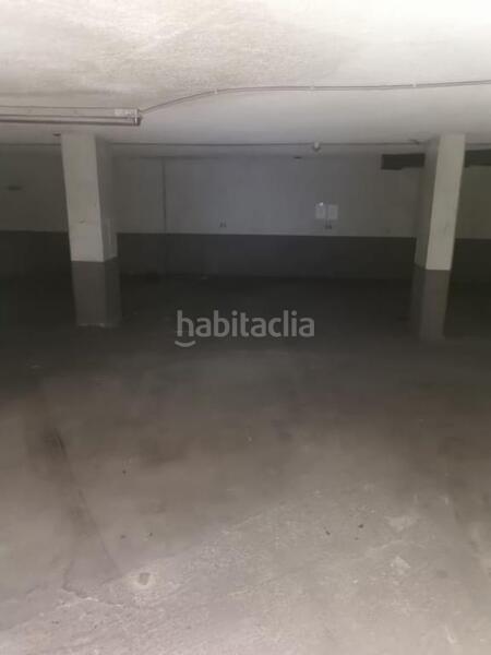 Foto 5fda145f-beb4-40b2-9f78-4e16a0f8f1b3. Car parking in Manlleu