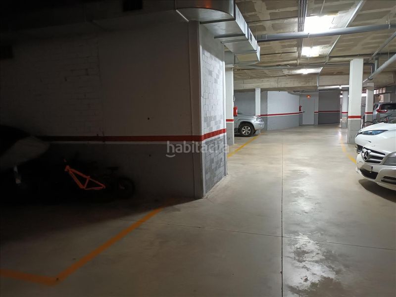 Foto 0c04dae9-1fc0-40ee-94af-a880cc384422. Autoparkplatz in Sant Sadurní d´Anoia