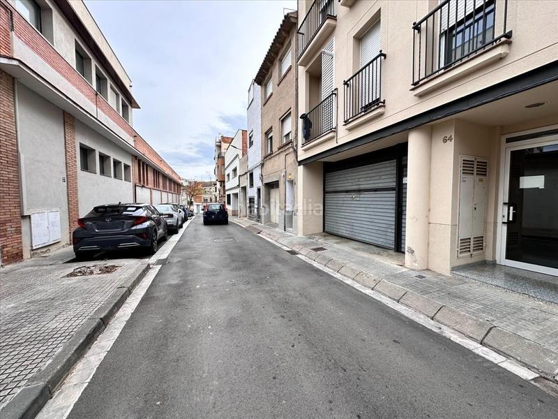 Foto 7e60966a-71da-41be-867a-9c91d4fe393a. Parking voiture dans Sant Sadurní d´Anoia