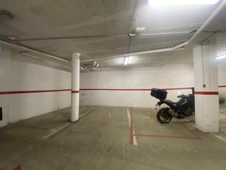 Autoparkplatz  Nou