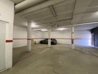 Autoparkplatz  Nou