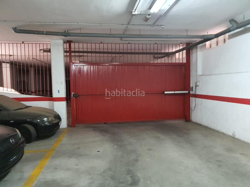 Foto 2f45df26-b3b4-4de4-b81d-120a878b765e. Parking coche en Roquetas pueblo Roquetas de Mar