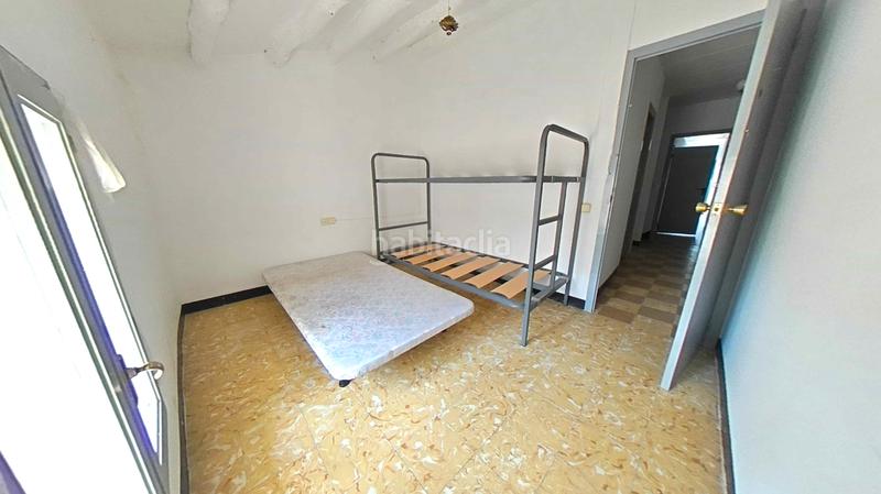 Foto 1745a8d3-9000-47d4-9e63-677d94dc0d5a. Casa amb aparcament a Almatret