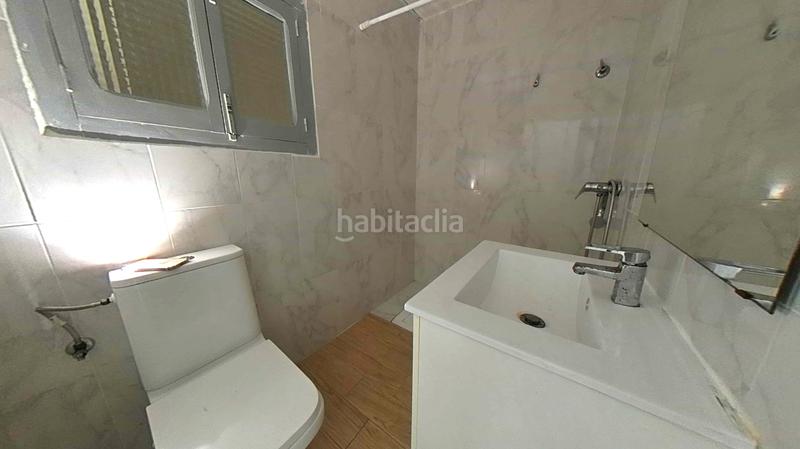 Foto 3860602e-e349-4741-ad49-cfee5c1af862. Casa amb aparcament a Almatret