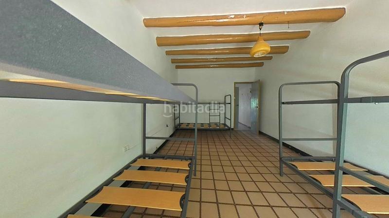 Foto b35c9dcb-17be-428a-97fd-e647b538939e. Casa amb aparcament a Almatret