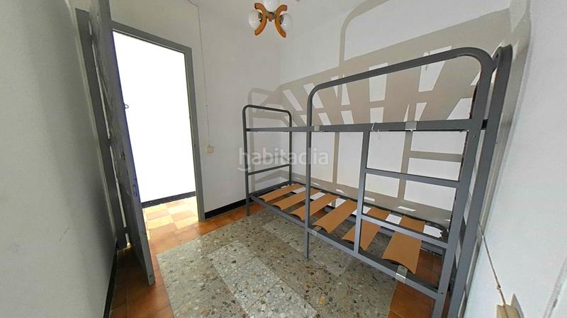 Foto c4a4dd9f-fe40-471e-b4eb-62e76f550e24. Casa amb aparcament a Almatret