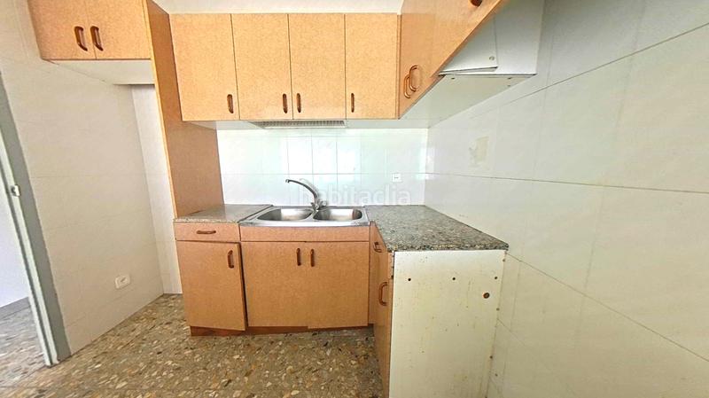 Foto ce398f73-096f-48cb-bf20-2a215f44c8ea. Casa amb aparcament a Almatret