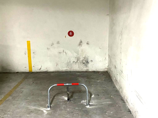 Posto auto  Reyes catolicos