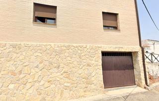 Car parking in Cerro Alto