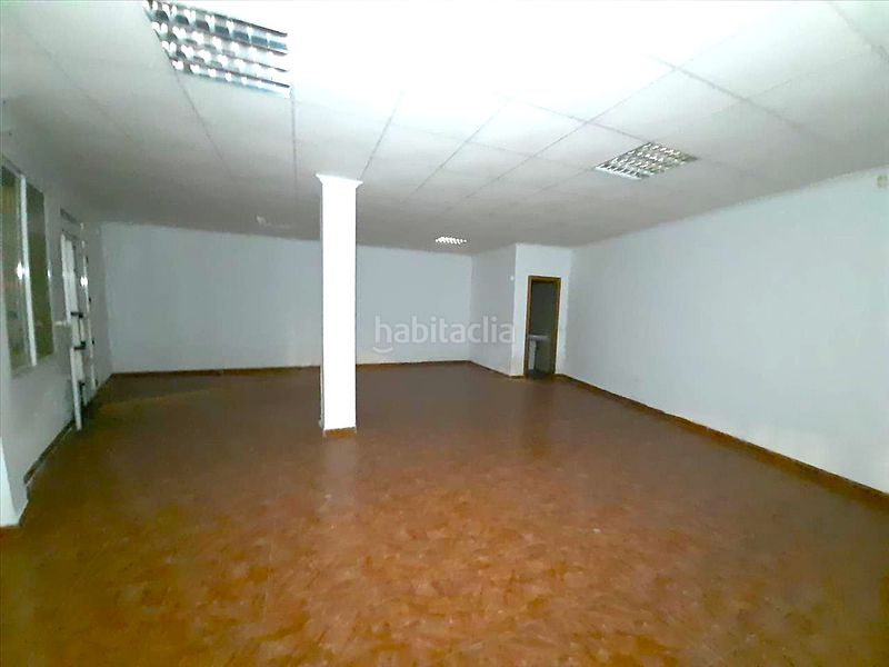 Foto 250eab06-352b-47a5-8a45-9b18dfd5cce5. Local comercial a Macael