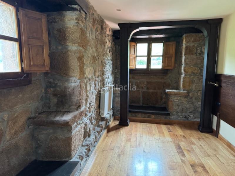 Foto 87f191d5-6e72-4faf-ba91-854b1ddeabf0. Edifici a Tineo