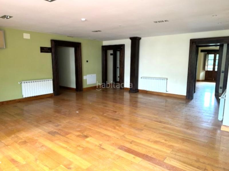 Foto ea0d9951-8401-40ef-8389-37405ed95878. Edifici a Tineo