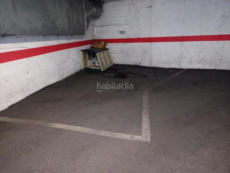 Foto 64c3eaf5-2bf8-4791-8253-95729cc3d91a. Parking coche en Gràcia Sabadell