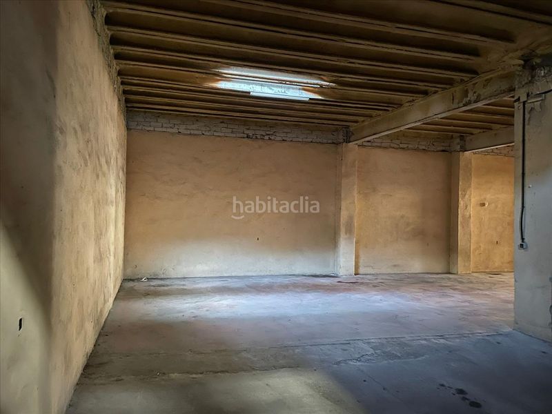 Foto d2177094-96c1-40d8-ad33-57fd8a27a4ec. Local comercial a Mariola Lleida