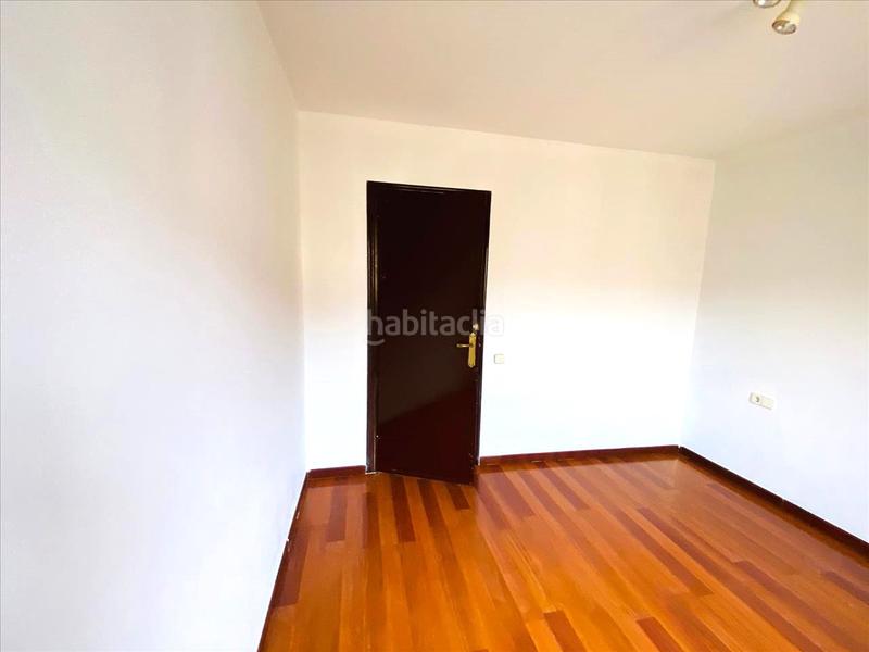 Foto 02a407bb-57c4-475c-80c4-93afc16b438a. Piso en Pravia
