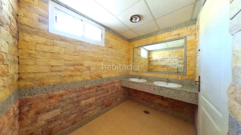 Foto 5fd81f79-338d-42cd-805e-6ac572aa75aa. Bâtiment à usage industriel dans El Juncal - Vallealto Puerto de Santa María (El)