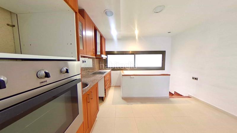 Foto edb75307-d411-4a44-ae77-ff42d6b6dcc4. Zweistöckige wohnung in Corbera de Llobregat