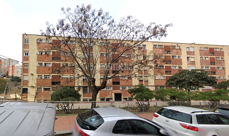 Foto 141b7ce0-0ed3-4ef0-848e-483dcb9b7465. Flat in Ciutat Meridiana Barcelona