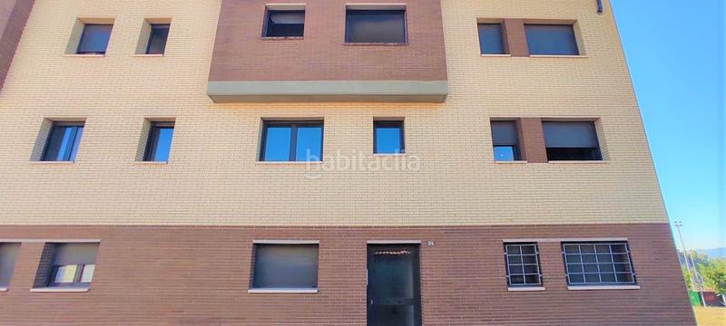 Foto a815988b-9766-4ace-9ec2-d2f249ebffe5. Aparcament cotxe a Òdena