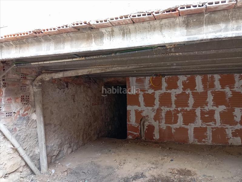 Foto dcb08049-734e-416d-ae78-17b45fe78d2d. Casa adossada amb aparcament a Massalcoreig