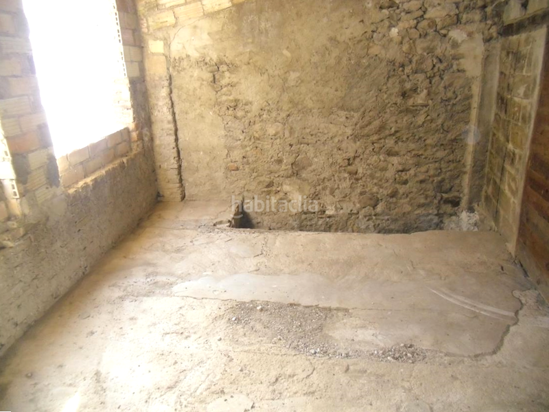 Foto b11ad763-f5cd-47d0-92e9-a6b05513eaa7. House in Benifallet