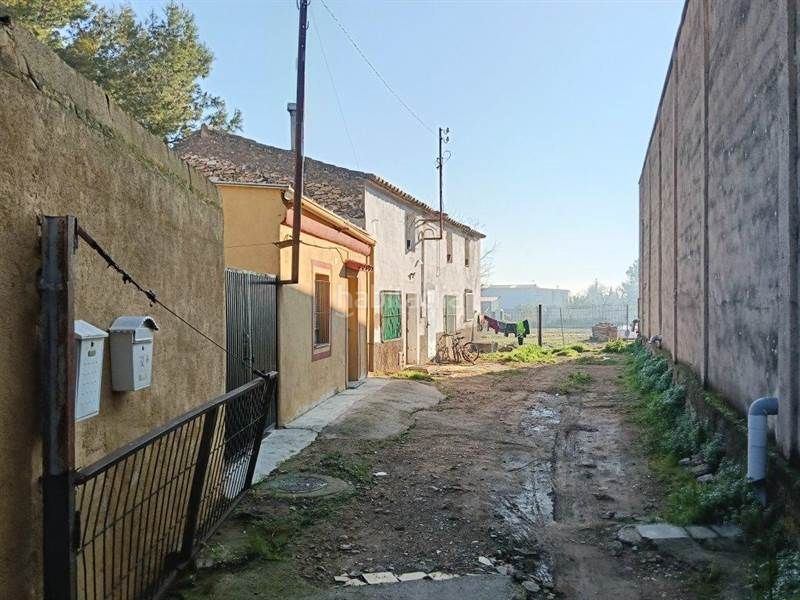Foto 51b312fe-17f5-49fb-91db-4cfc16343438. Casa a Santa Bàrbara