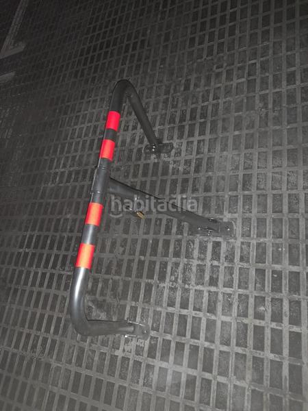 Foto 7f5bf5ae-06bc-4e3a-ba7b-a4b2025937f4. Aparcament cotxe a L´Antiga Esquerra de l´Eixample Barcelona