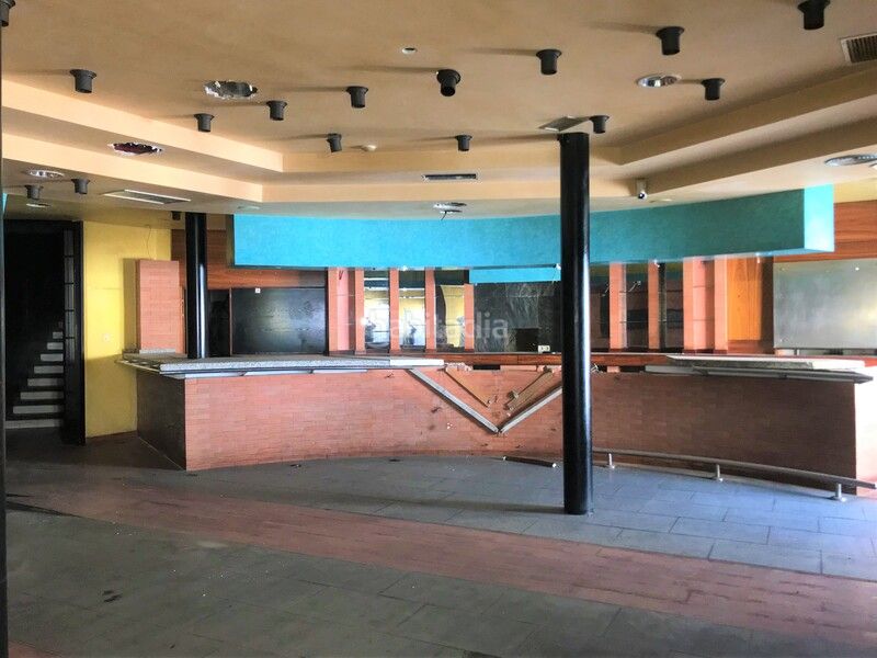 Foto f9e0b662-b8b6-497b-8975-6d5bd59ed3f0. Business premise in Cantalejo