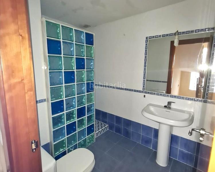 Foto 0002501a-b8c4-4335-9df3-7586705d5581. Casa adossada amb calefacció aparcament a Sariegos