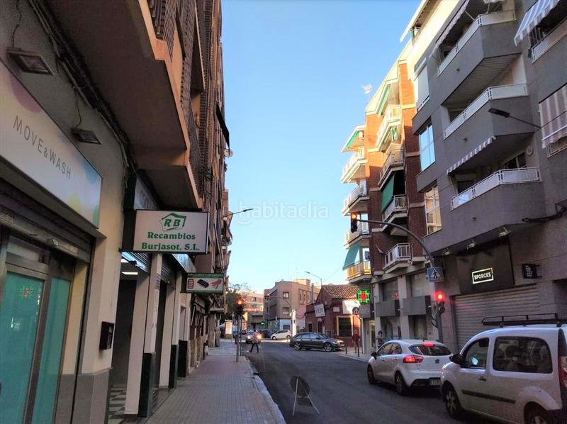 Foto 98d75894-f75e-4772-ad41-28270fc61524. Aparcament cotxe a L´Eixereta Burjassot