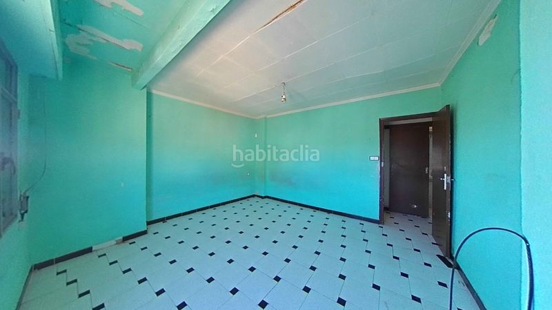 Foto 1f929c46-6ed9-4192-ac56-eba250ee5c9f. Pis a Castalla