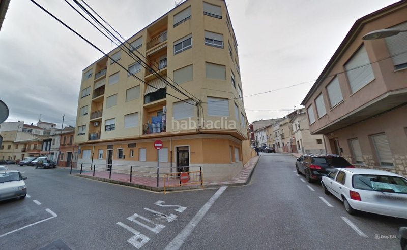 Foto 2ed3df05-38d9-4ee6-b398-d2efbd9dfb54. Pis a Castalla