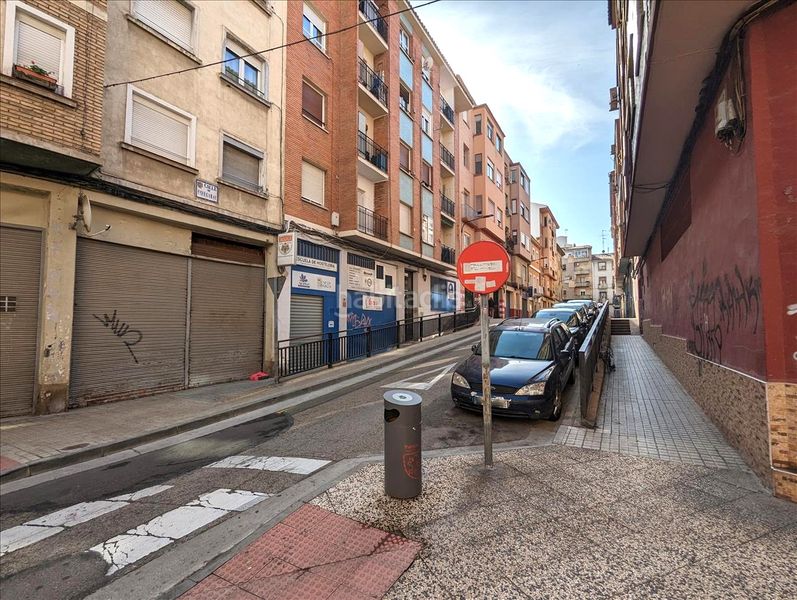 Foto b7886541-4332-4d94-bcc1-82610b9ffd65. Autoparkplatz in Barrio del Ave Zaragoza