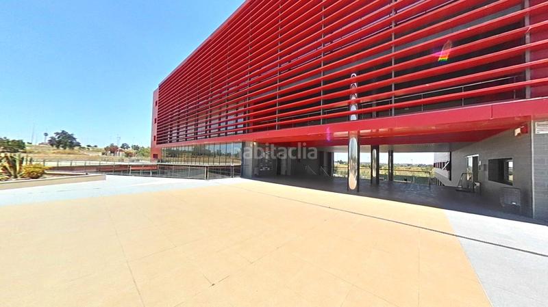 Foto ce0dd72a-3ef9-4e57-8c18-85e7c886435c. Bureau dans Salteras