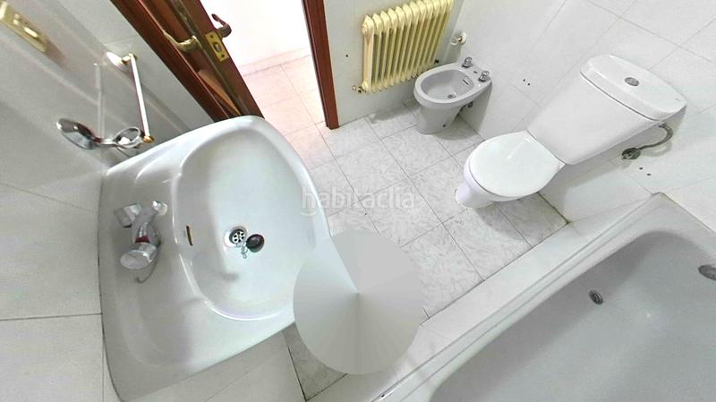 Foto 22b3f7e6-9d21-4c46-a2e1-c4b22fc9307c. Appartamento con parcheggio in Fuente de San Esteban (La)