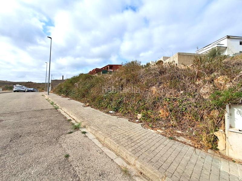 Foto cbc413da-43e9-4bd8-9efb-b0e66ac27365. Terreno residenziale in Montroy