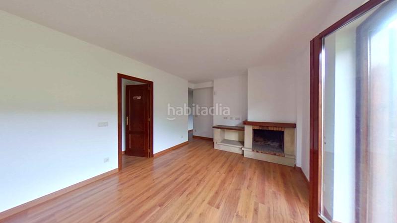 Foto f13afdfd-8f29-439d-ae6a-84f3bf2f38f7. Pis a Molina (La)