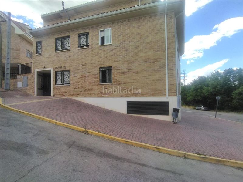 Foto afc7c323-bd8d-4412-9522-69a5f031cda5. Aparcament cotxe a Pedrezuela