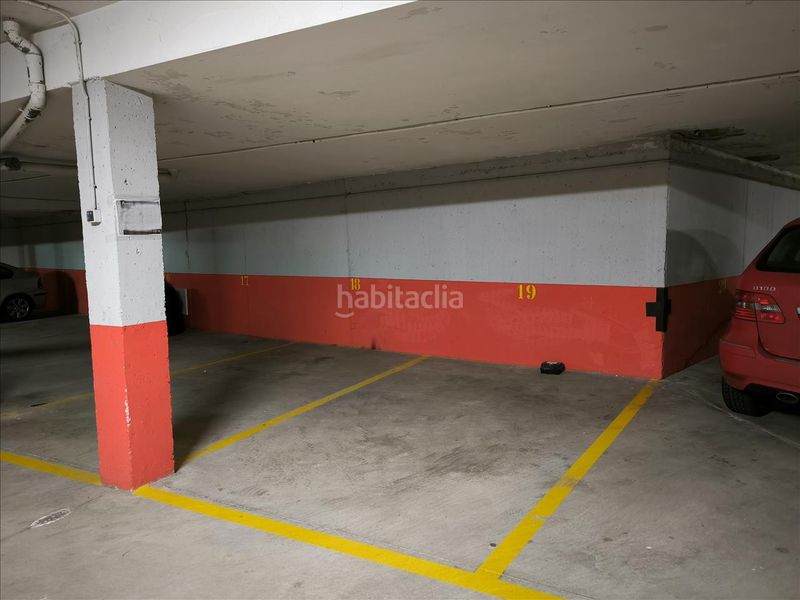 Foto fcca4078-d05a-43b4-8460-c1ebc834f454. Aparcament cotxe a Pedrezuela