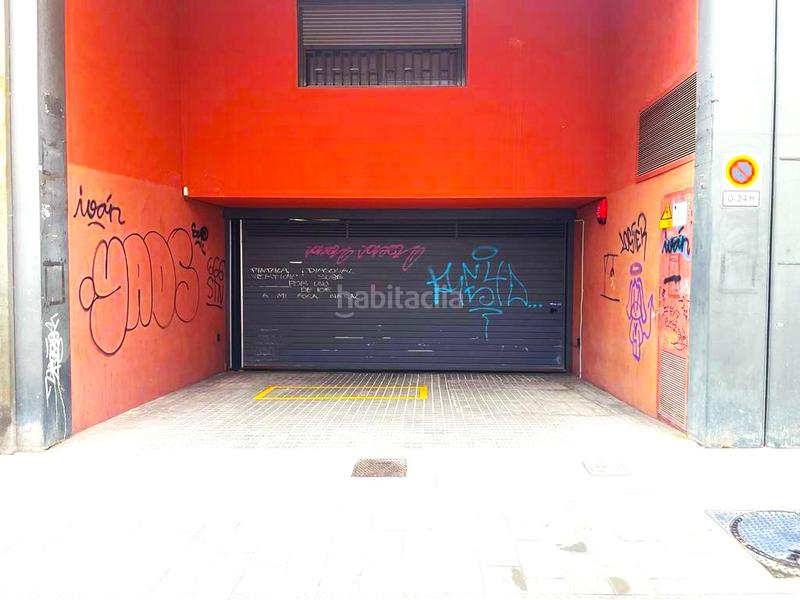 Foto 8860f2fa-3224-4f1d-8221-fbf6fdec8b7e. Autoparkplatz in La Sagrera Barcelona