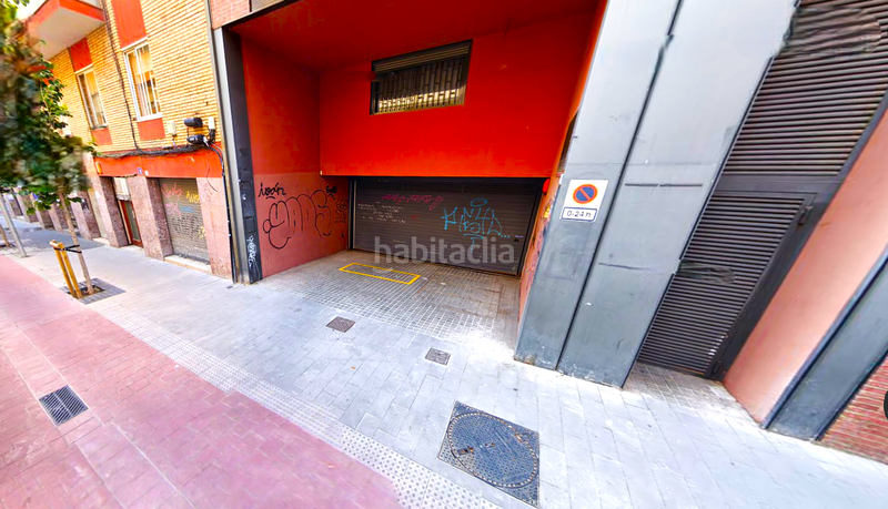 Foto b7e33edf-b746-4d8d-a820-768039eb3a51. Autoparkplatz in La Sagrera Barcelona