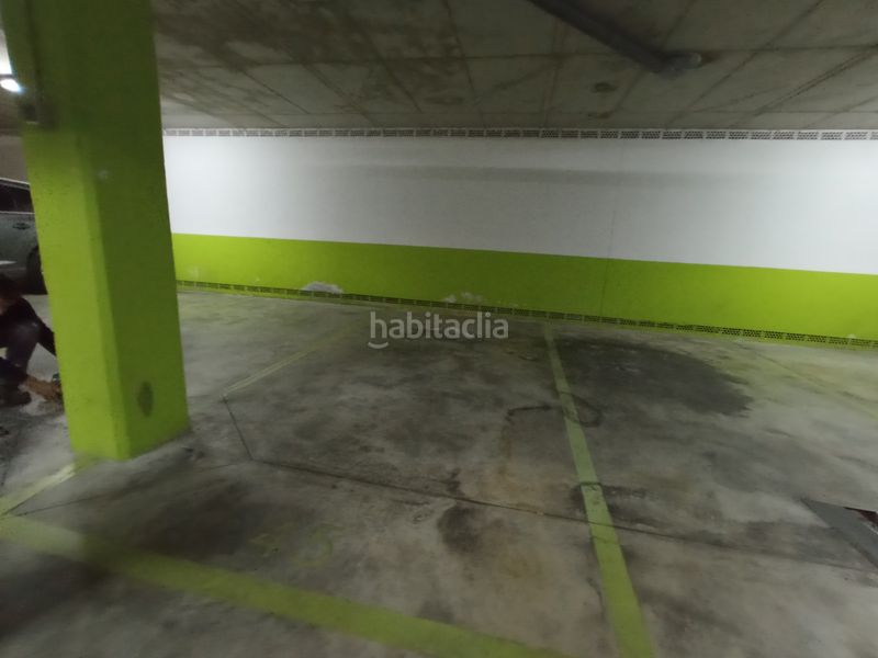 Foto 1f9f6e62-a075-4fdc-9798-ebaf9a2069a6. Autoparkplatz in Virgen del Cortijo-Manoteras Madrid