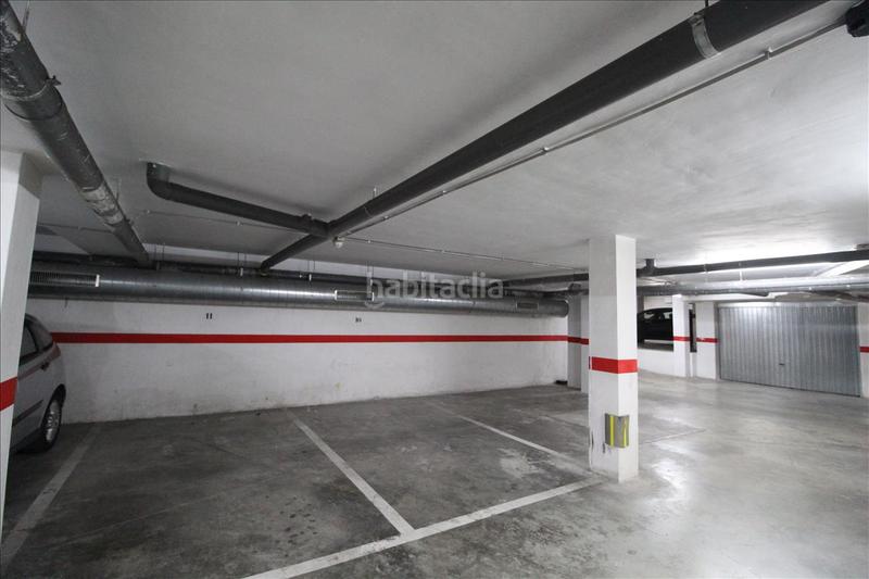 Foto c454082b-8572-49ba-b735-dcfb7404719c. Parking coche en Centre-Zona Alta Alcoi
