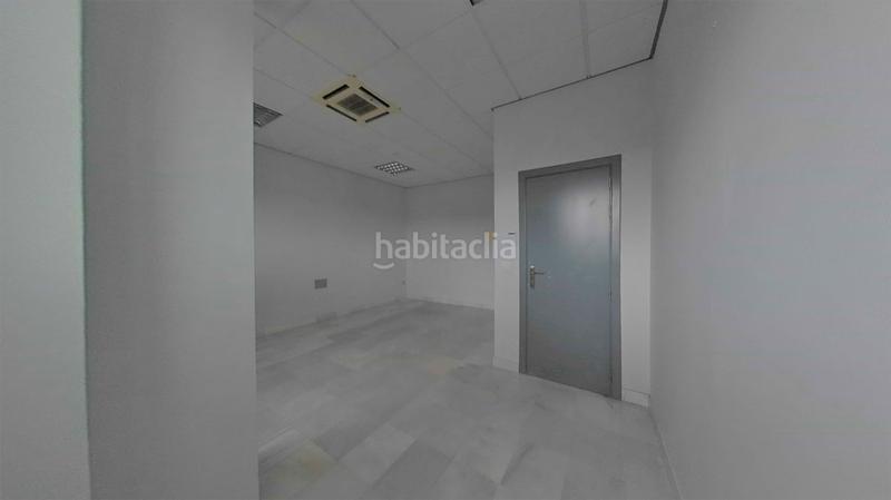 Foto f1272d72-f9b5-46dc-906e-5824f73d6e86. Oficina a Pisa Mairena del Aljarafe