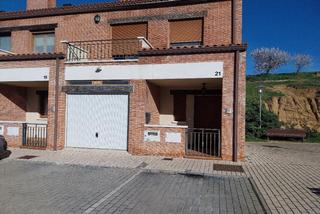 Casa adossada  Herrenes
