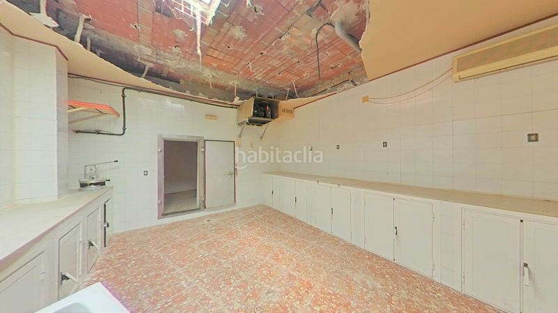 Foto bf4e0c2d-0a2c-491b-923f-a27cd906436c. Local comercial a Andújar