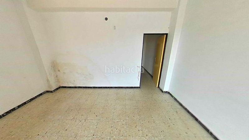 Foto eb8eb3a6-ce7b-479c-afb5-fd6f914c54f6. Pis a La Paz - Las Américas Linares