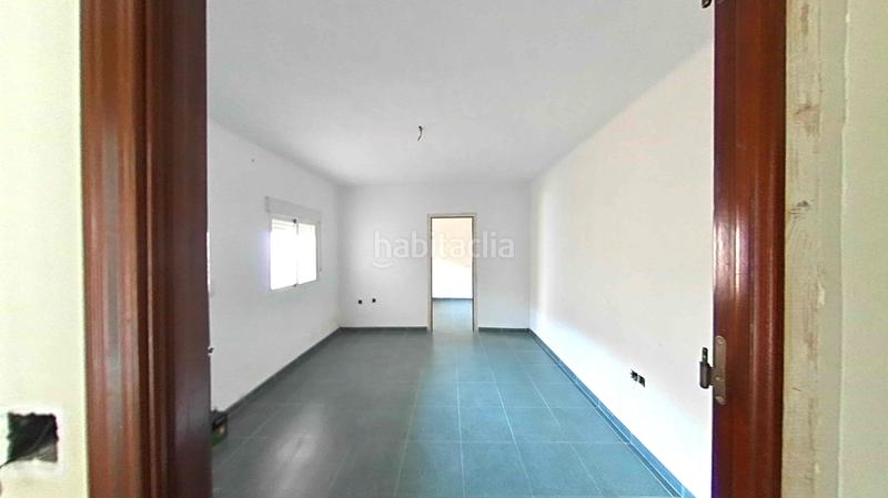 Foto fc5108f3-f6bd-4ca2-b615-ca1c3e91e48f. Piso en La Paz - Las Américas Linares